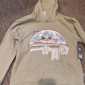 Star Wars Unisex Green Hoodie Kids Size 9/10. New with Tags.